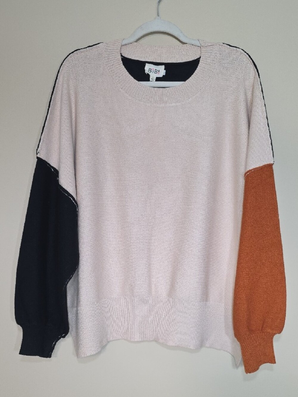 BiBi NWT Oversized Colorblock Sweater Cream Black Rust Size L - Picture 2 of 5